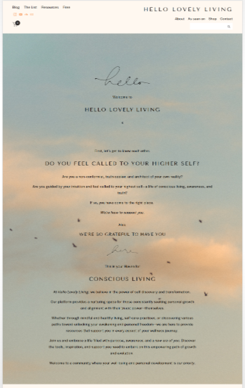 hellolovelyliving.com